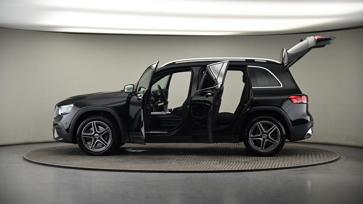 More views of Mercedes-Benz GLB