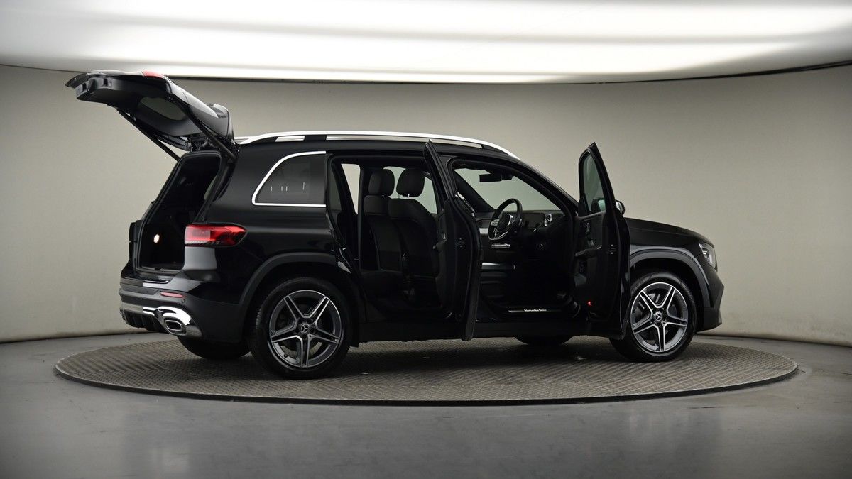 More views of Mercedes-Benz GLB