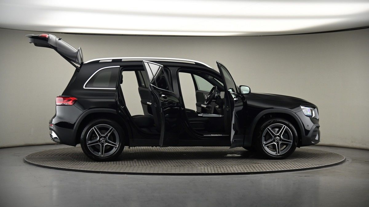 More views of Mercedes-Benz GLB