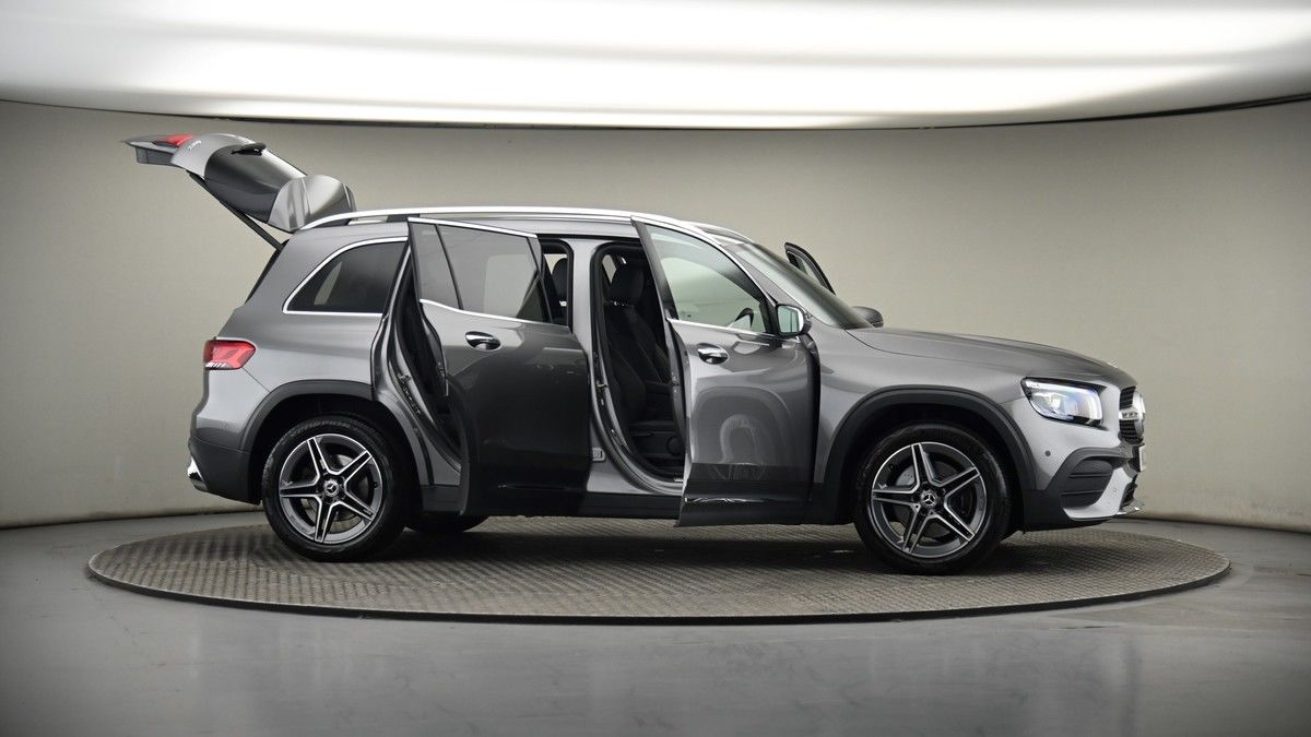 More views of Mercedes-Benz GLB