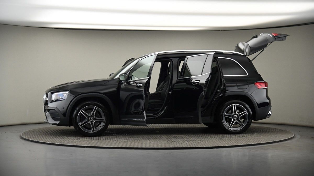 More views of Mercedes-Benz GLB