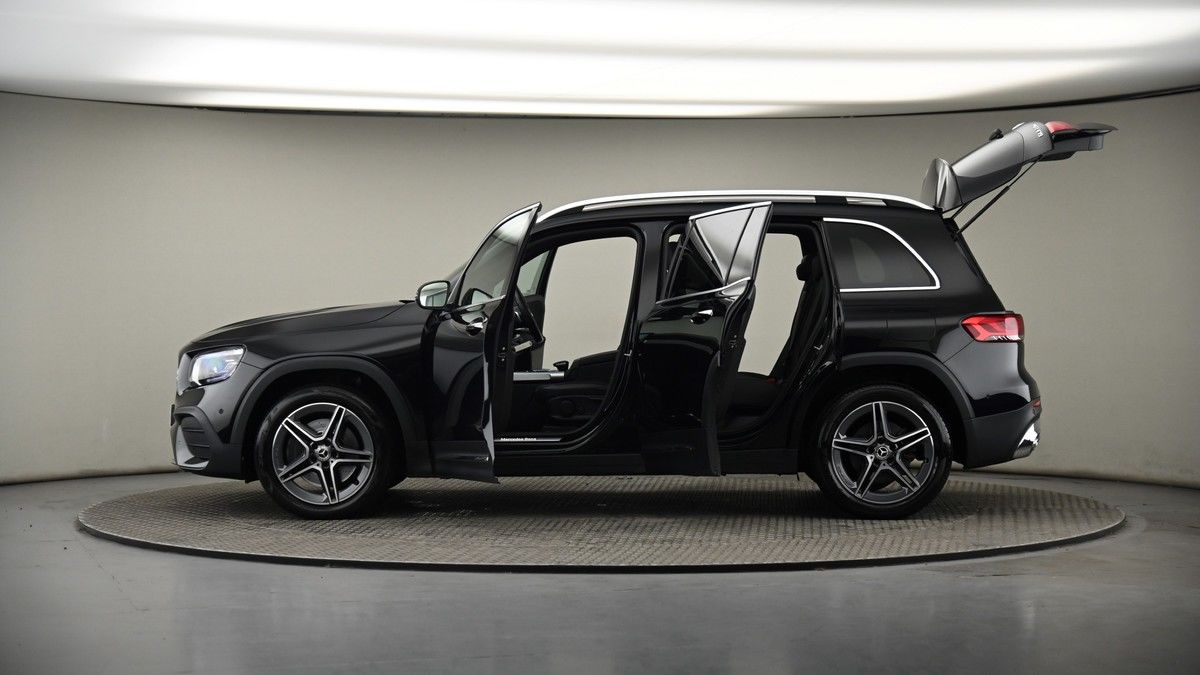 More views of Mercedes-Benz GLB