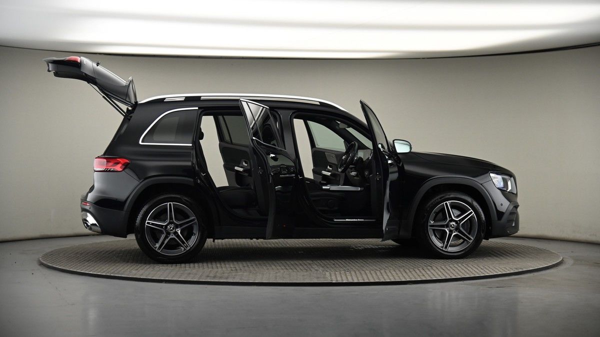 More views of Mercedes-Benz GLB
