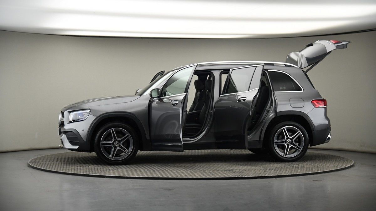 More views of Mercedes-Benz GLB