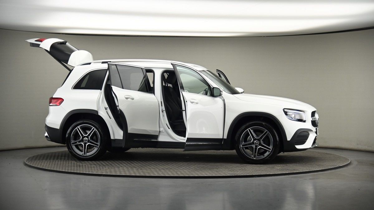 More views of Mercedes-Benz GLB