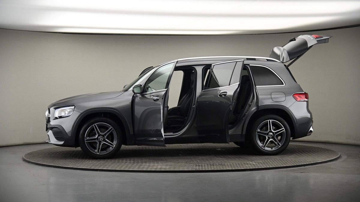 More views of Mercedes-Benz GLB