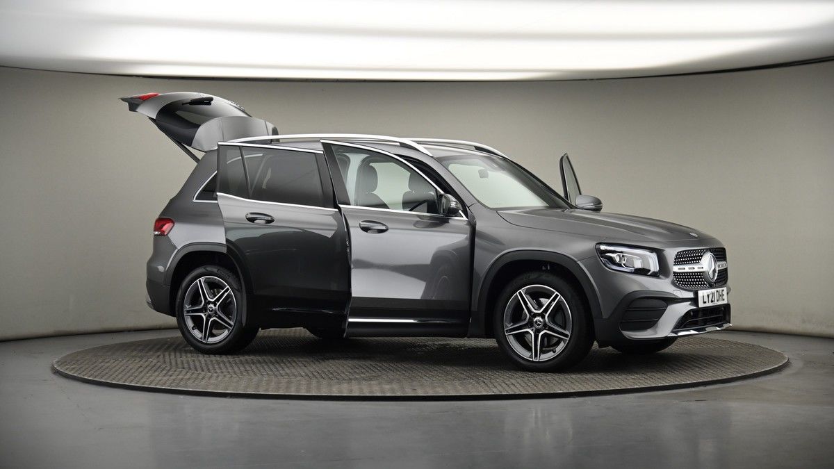 More views of Mercedes-Benz GLB