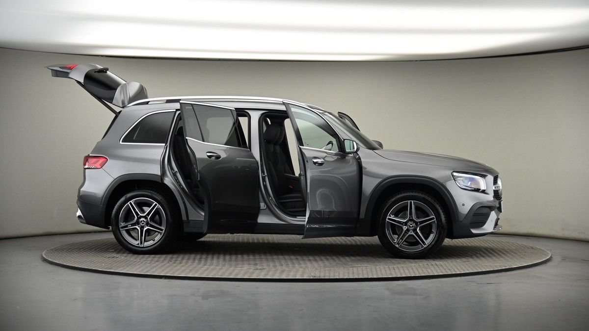 More views of Mercedes-Benz GLB