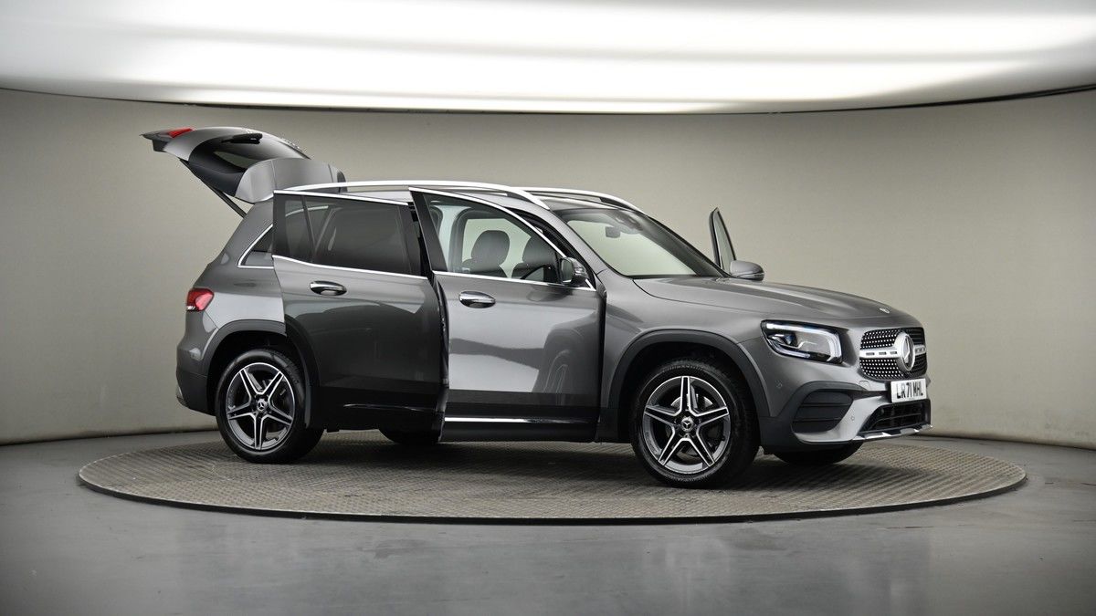 More views of Mercedes-Benz GLB