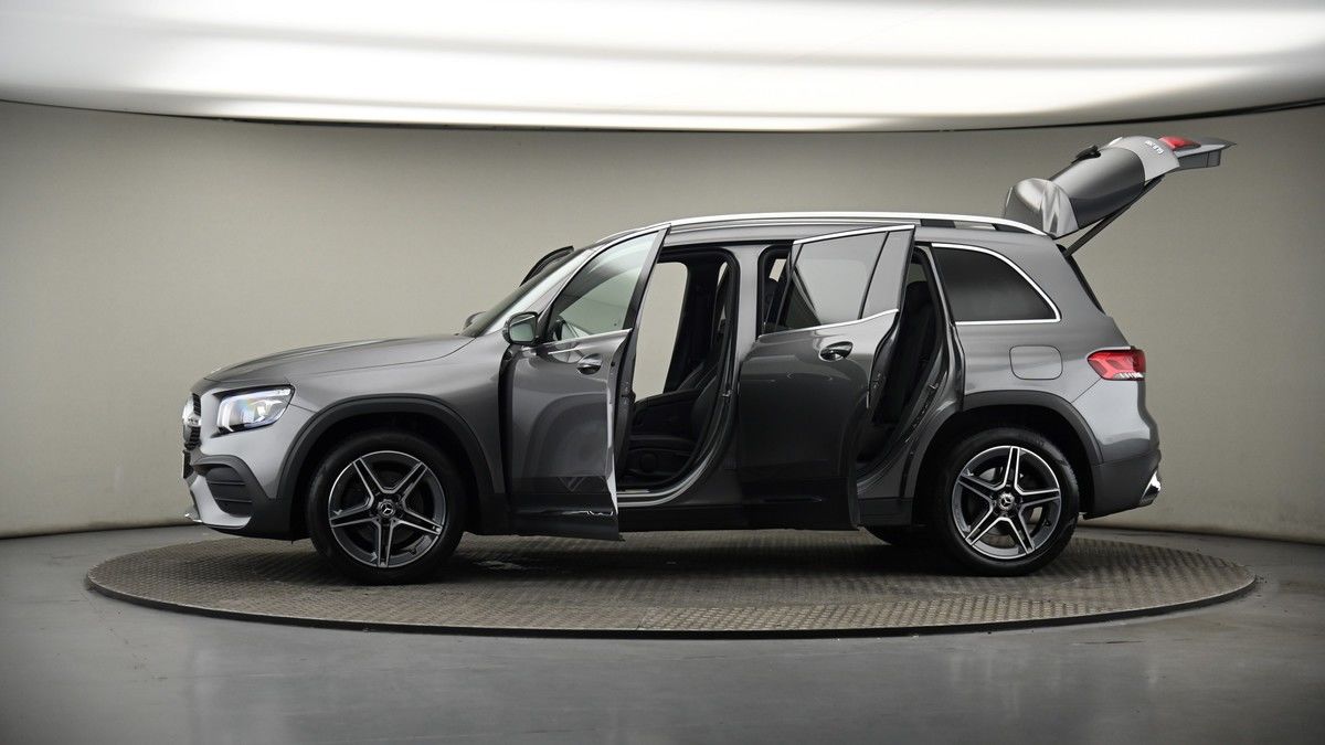 More views of Mercedes-Benz GLB