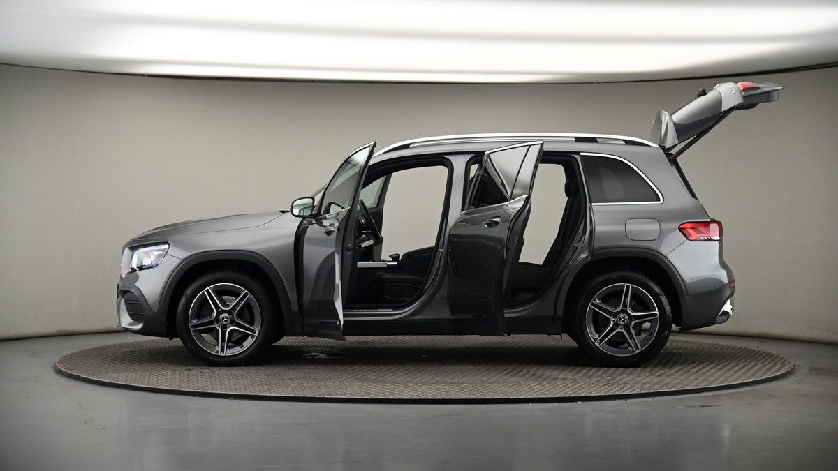 More views of Mercedes-Benz GLB