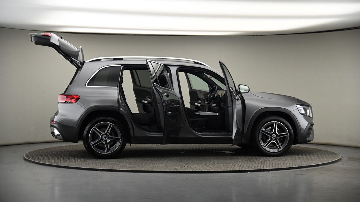 More views of Mercedes-Benz GLB