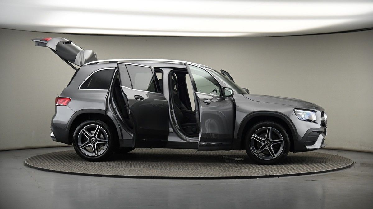 More views of Mercedes-Benz GLB