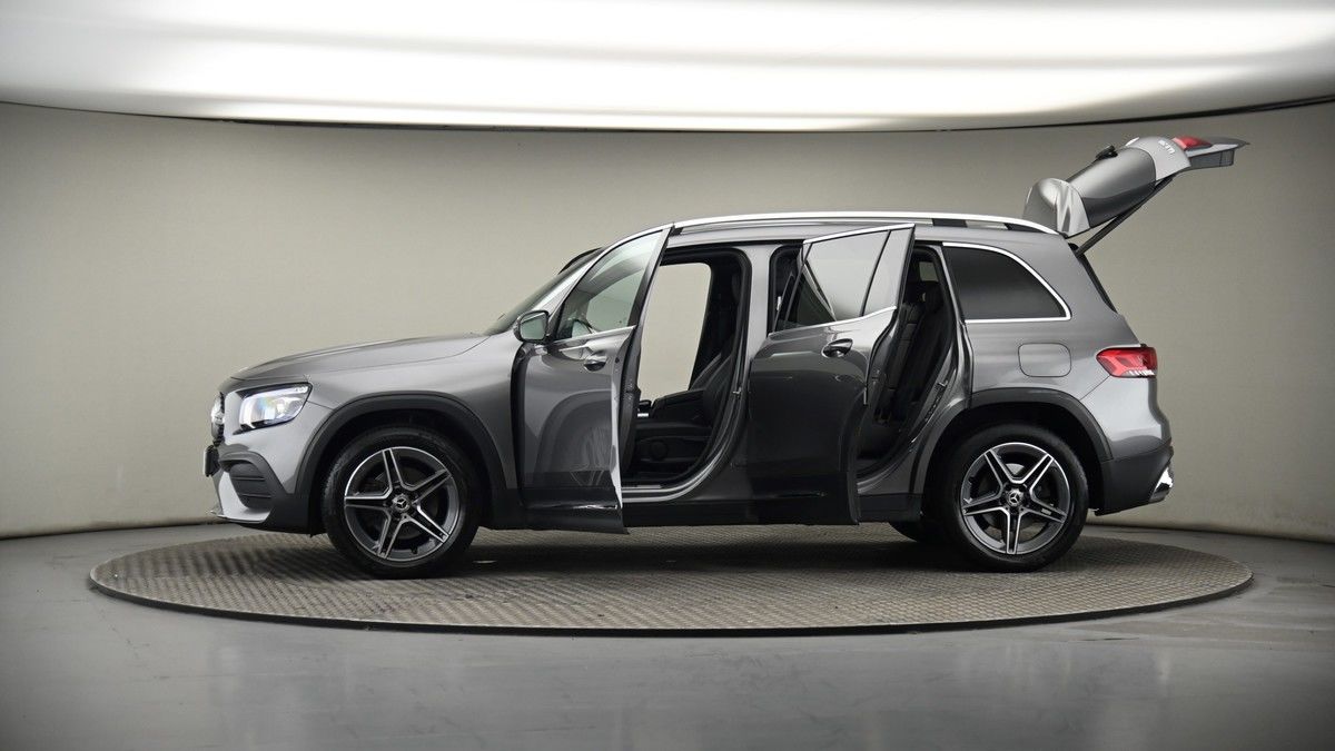 More views of Mercedes-Benz GLB
