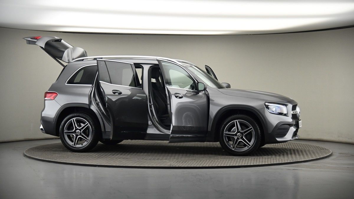 More views of Mercedes-Benz GLB