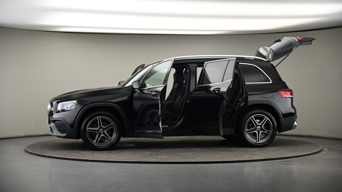 More views of Mercedes-Benz GLB