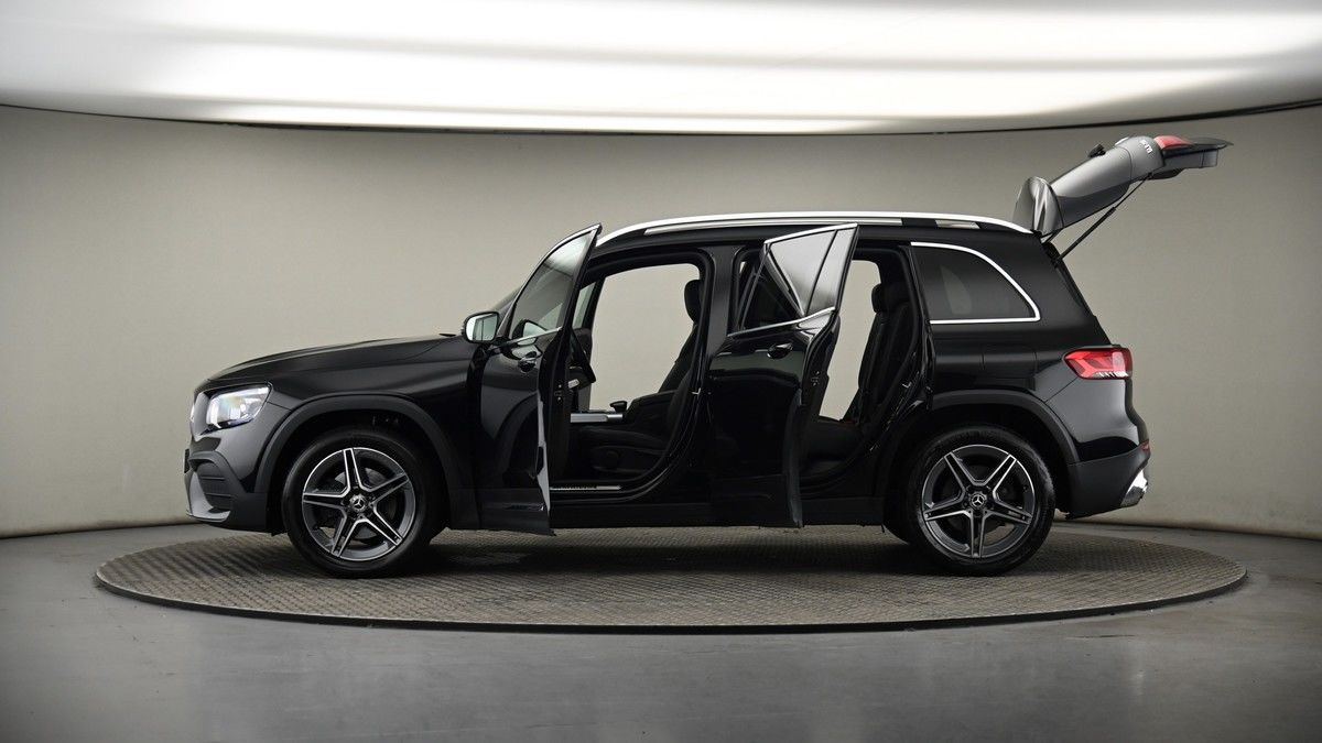 More views of Mercedes-Benz GLB