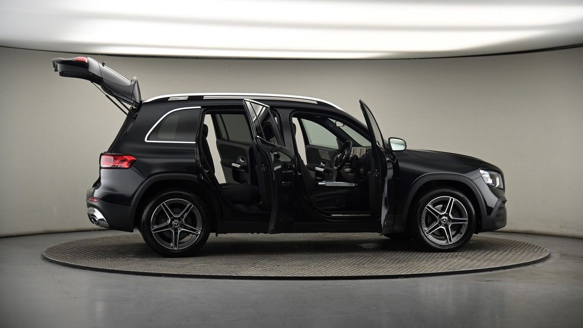 More views of Mercedes-Benz GLB