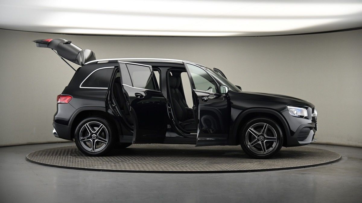 More views of Mercedes-Benz GLB