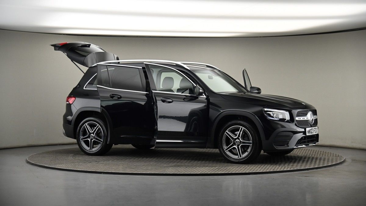 More views of Mercedes-Benz GLB