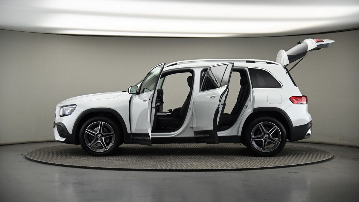 More views of Mercedes-Benz GLB