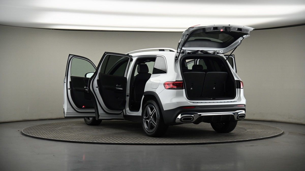 Mercedes-Benz GLB Image 7