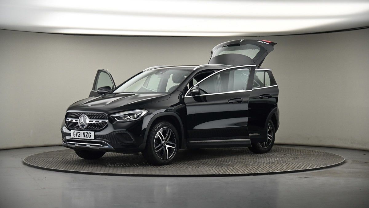 More views of Mercedes-Benz GLA