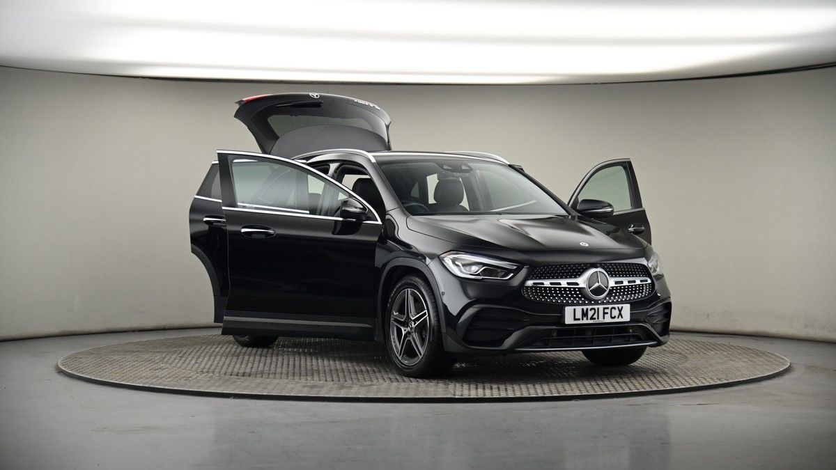 More views of Mercedes-Benz GLA
