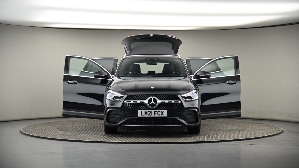 More views of Mercedes-Benz GLA
