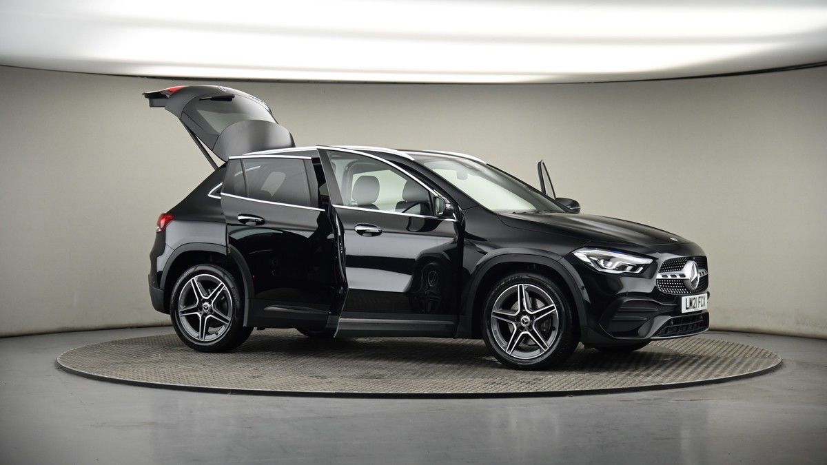 More views of Mercedes-Benz GLA