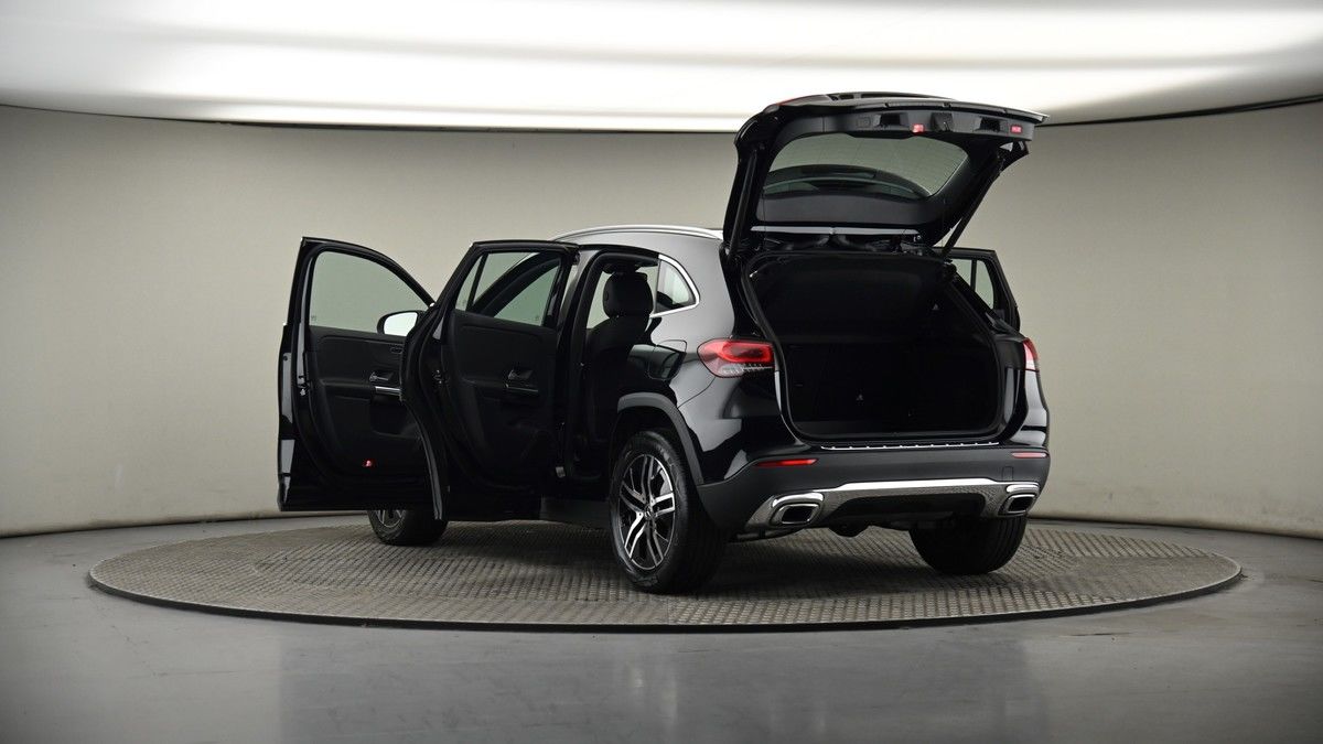 Mercedes-Benz GLA Image 7