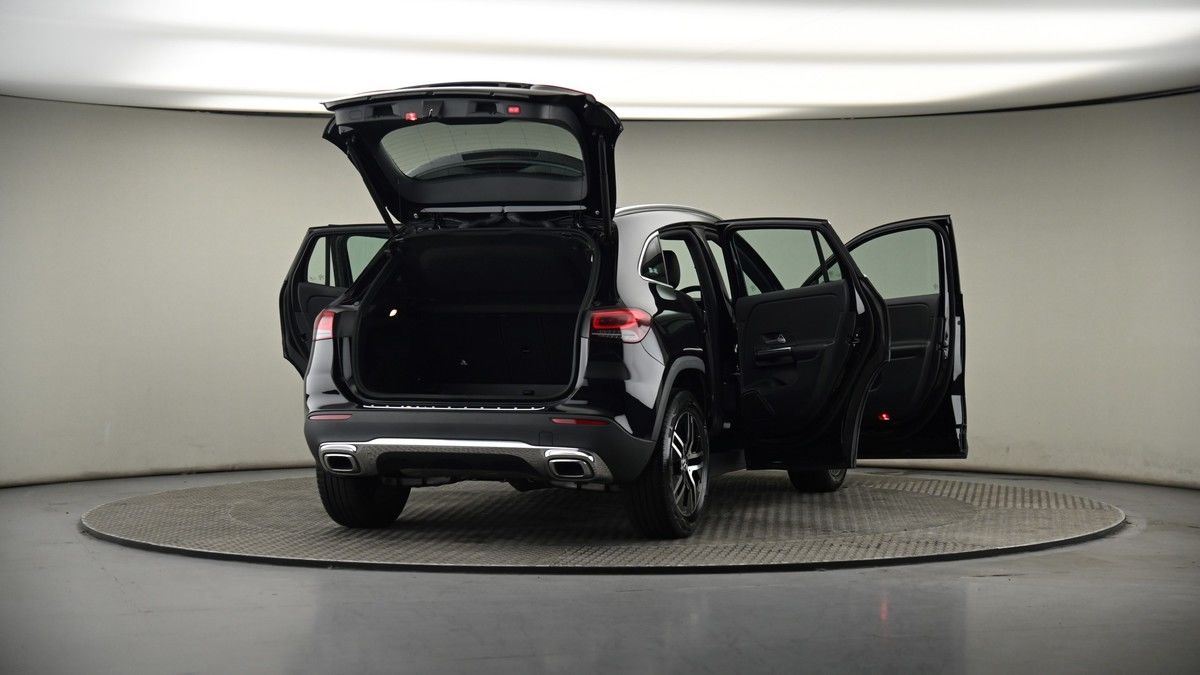More views of Mercedes-Benz GLA