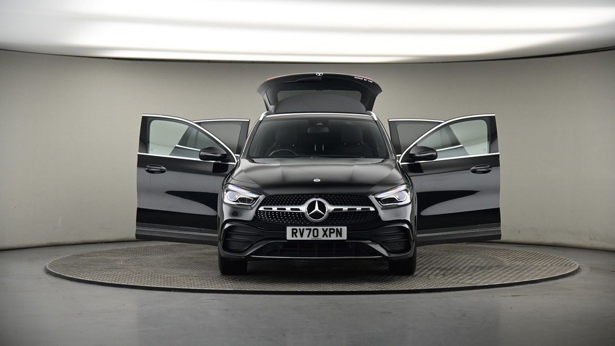 More views of Mercedes-Benz GLA