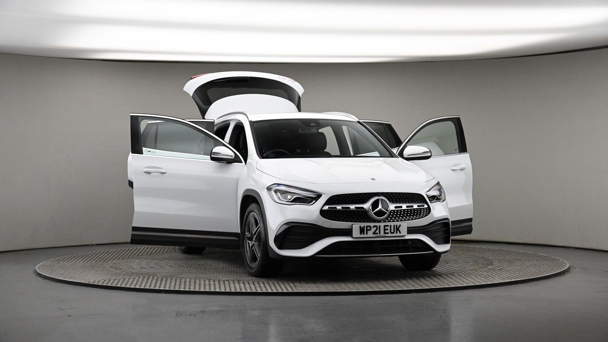 More views of Mercedes-Benz GLA