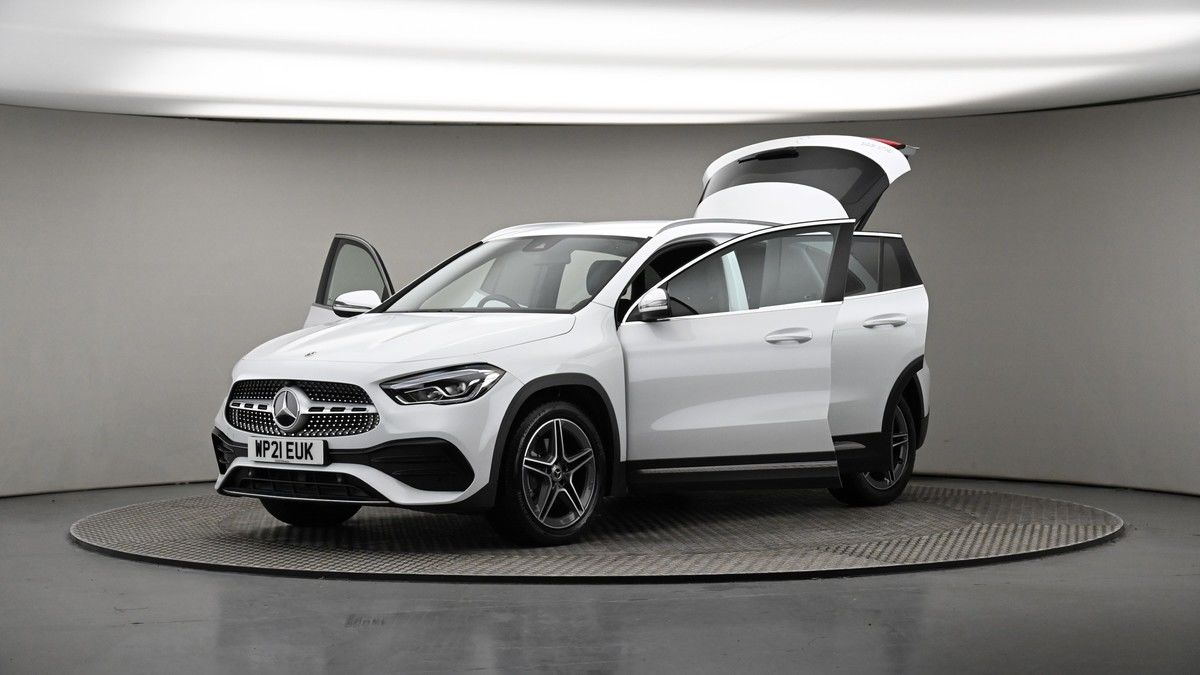 More views of Mercedes-Benz GLA