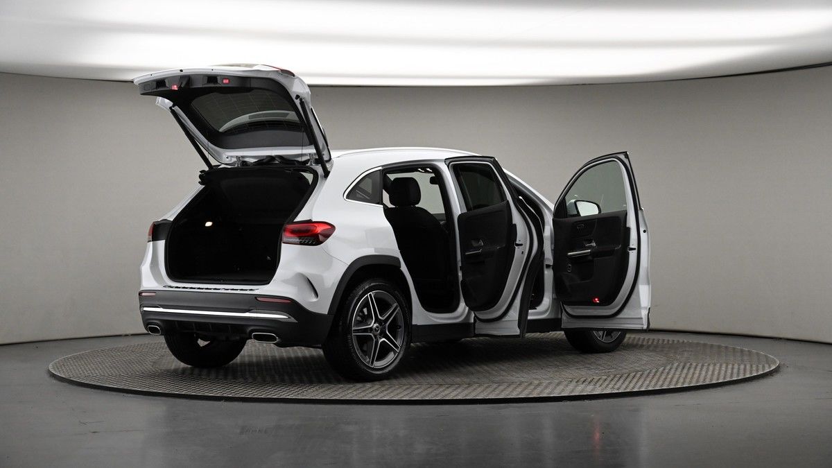 More views of Mercedes-Benz GLA