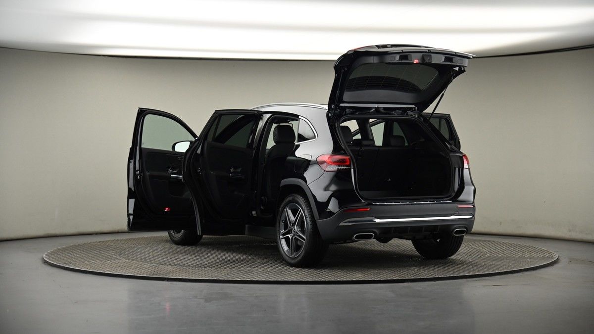 Mercedes-Benz GLA Image 7