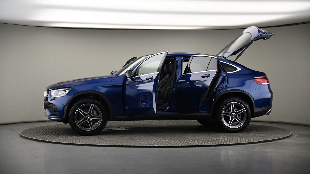 More views of Mercedes-Benz GLC