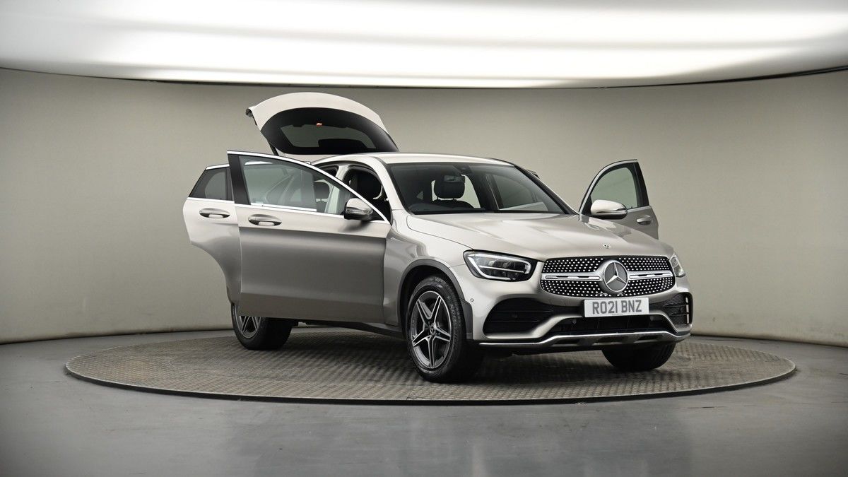 More views of Mercedes-Benz GLC