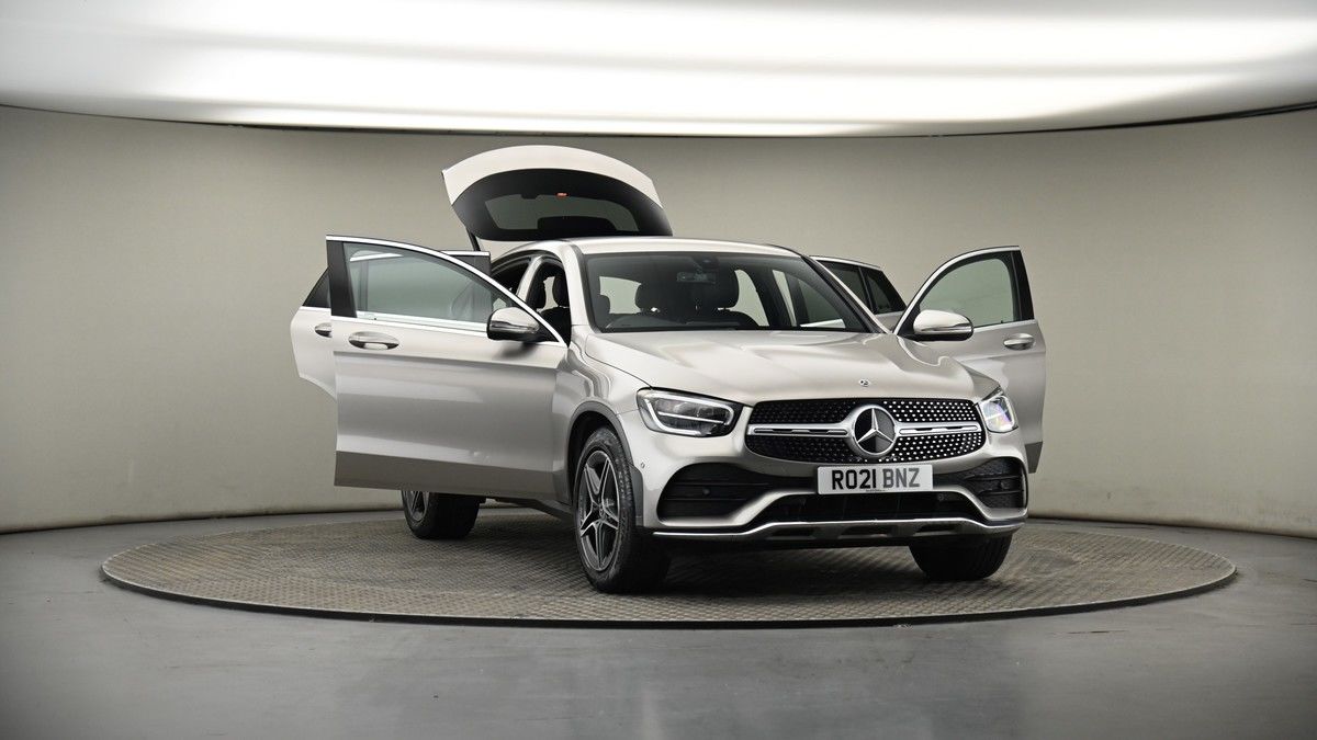 More views of Mercedes-Benz GLC