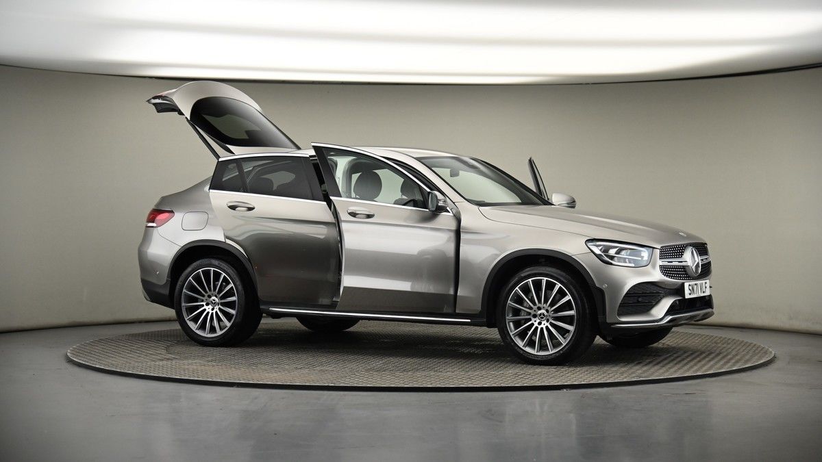 More views of Mercedes-Benz GLC