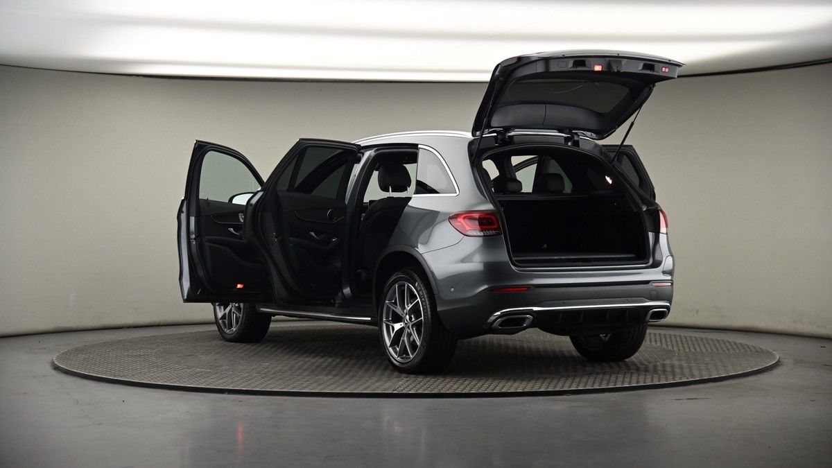 Mercedes-Benz GLC Image 8