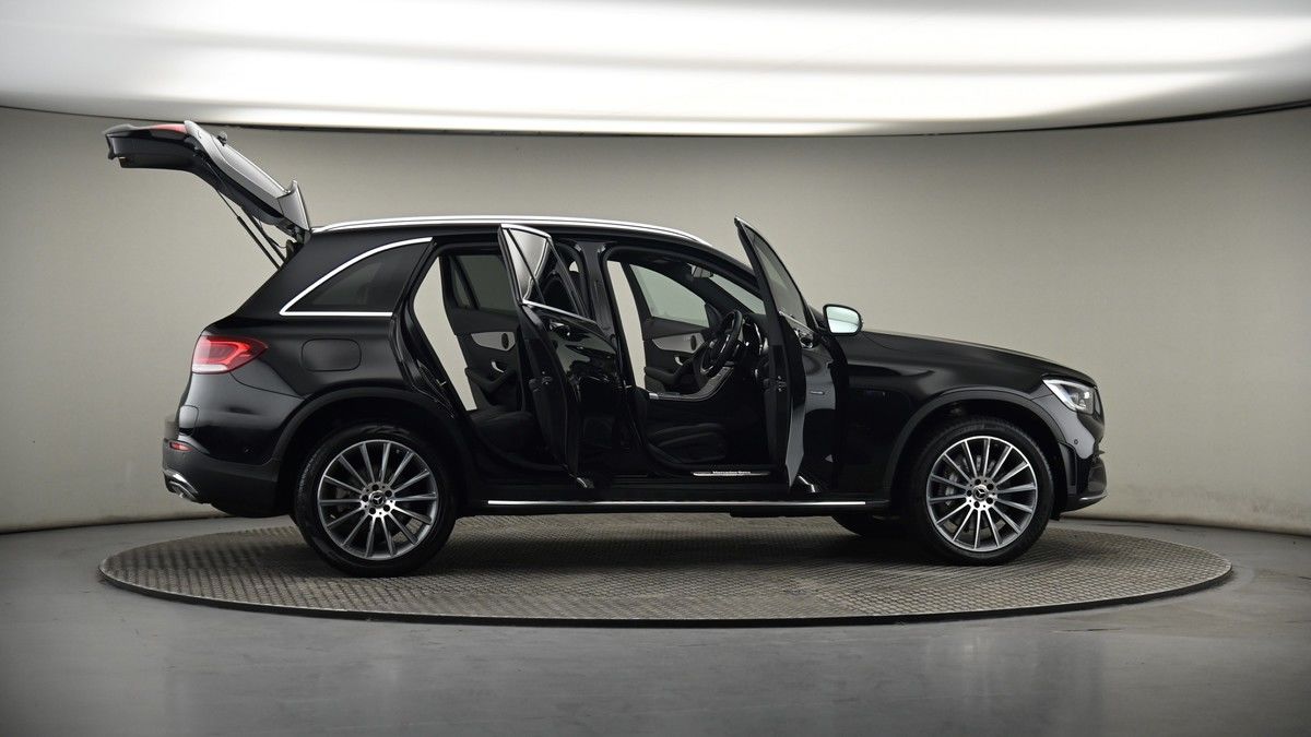 More views of Mercedes-Benz GLC