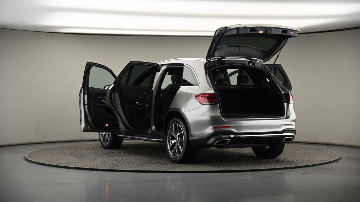 Mercedes-Benz GLC Image 8