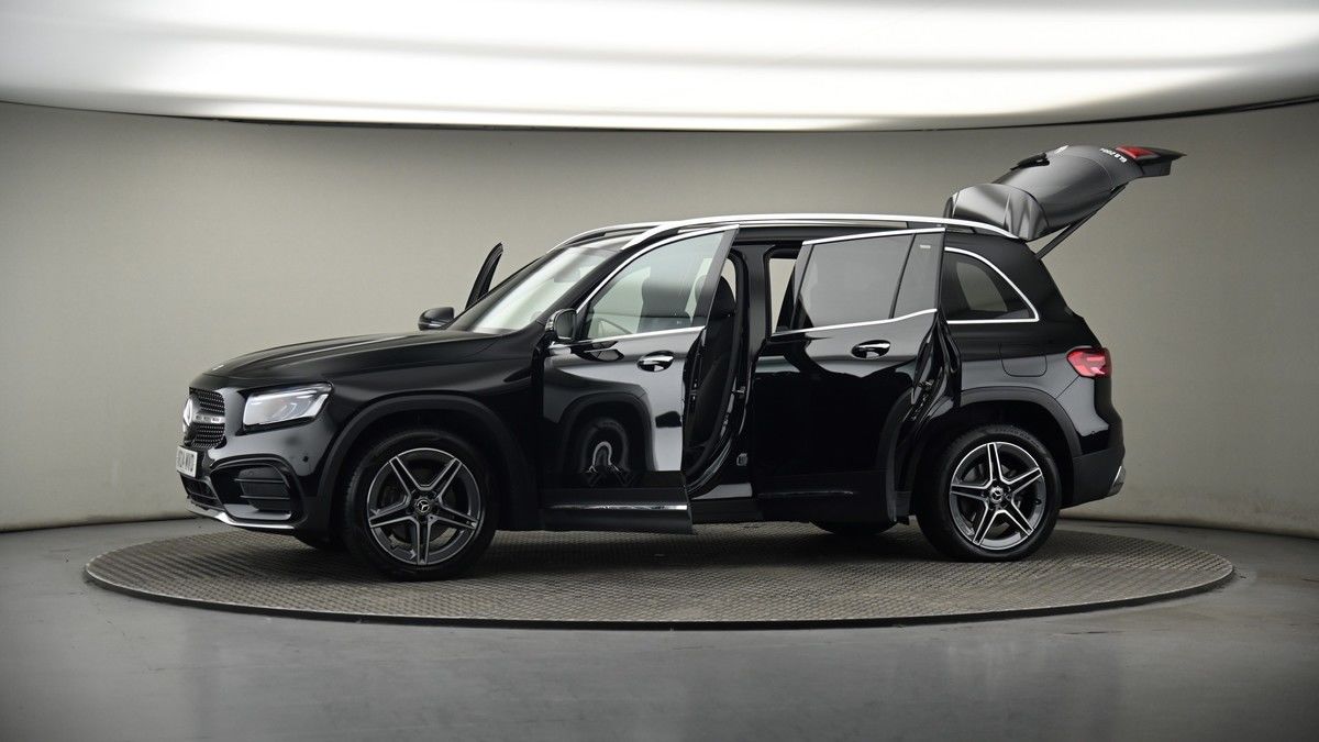 More views of Mercedes-Benz GLB