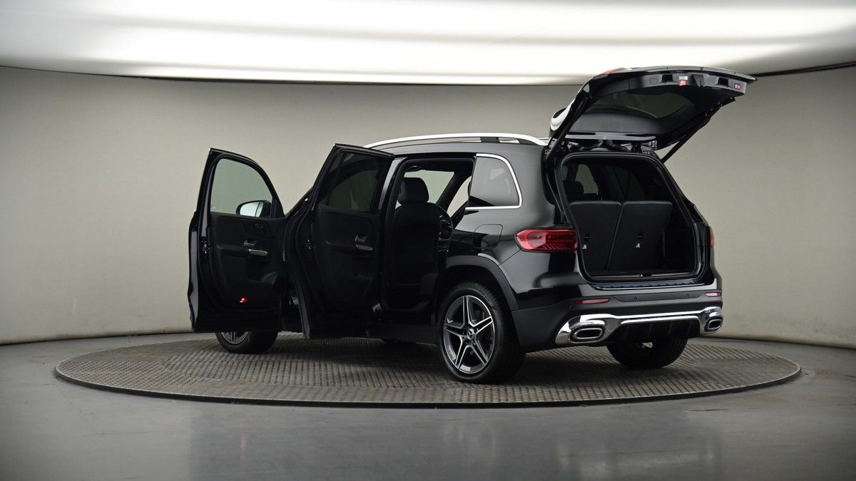Mercedes-Benz GLB Image 7