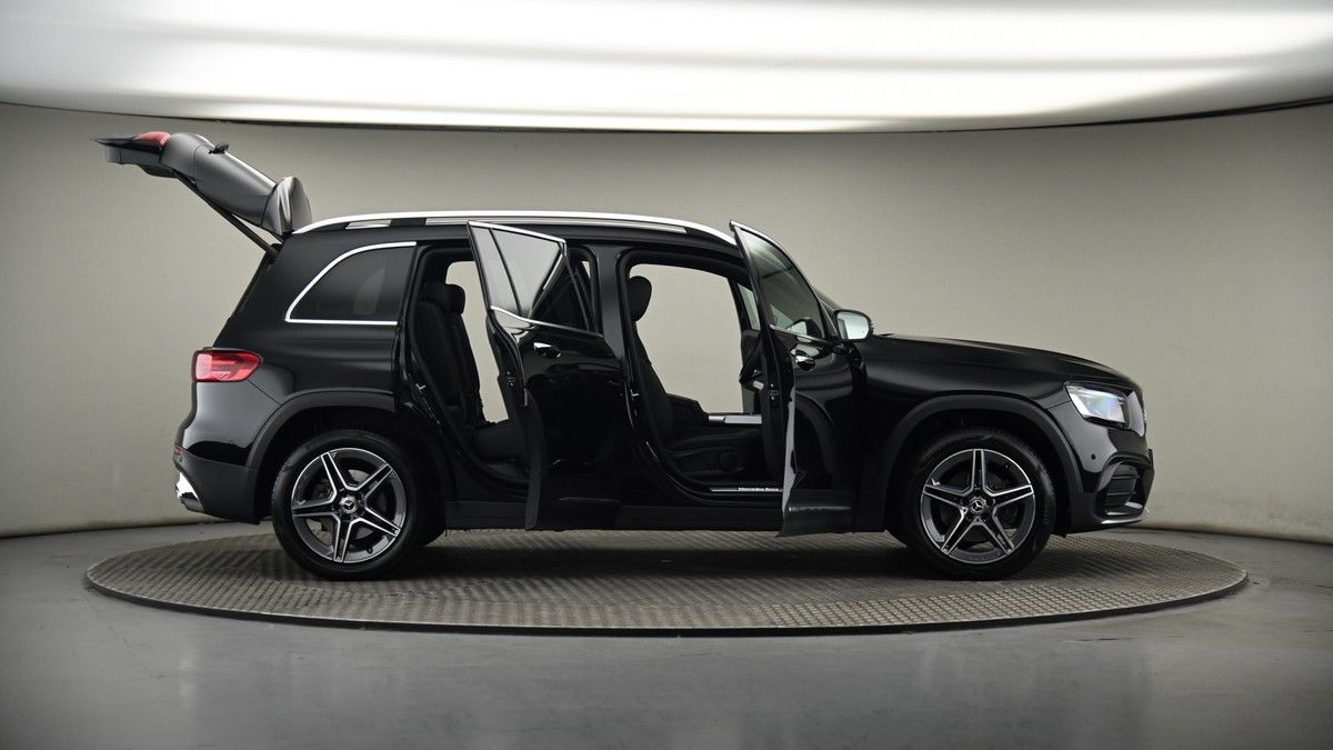More views of Mercedes-Benz GLB