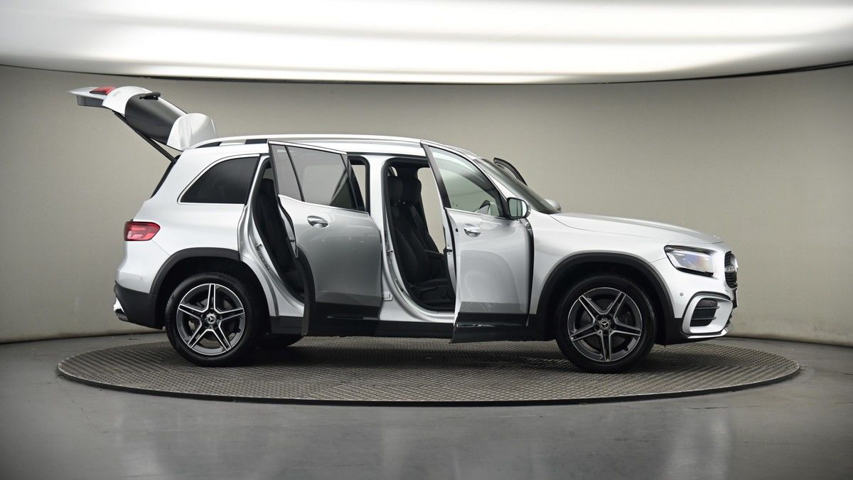 More views of Mercedes-Benz GLB