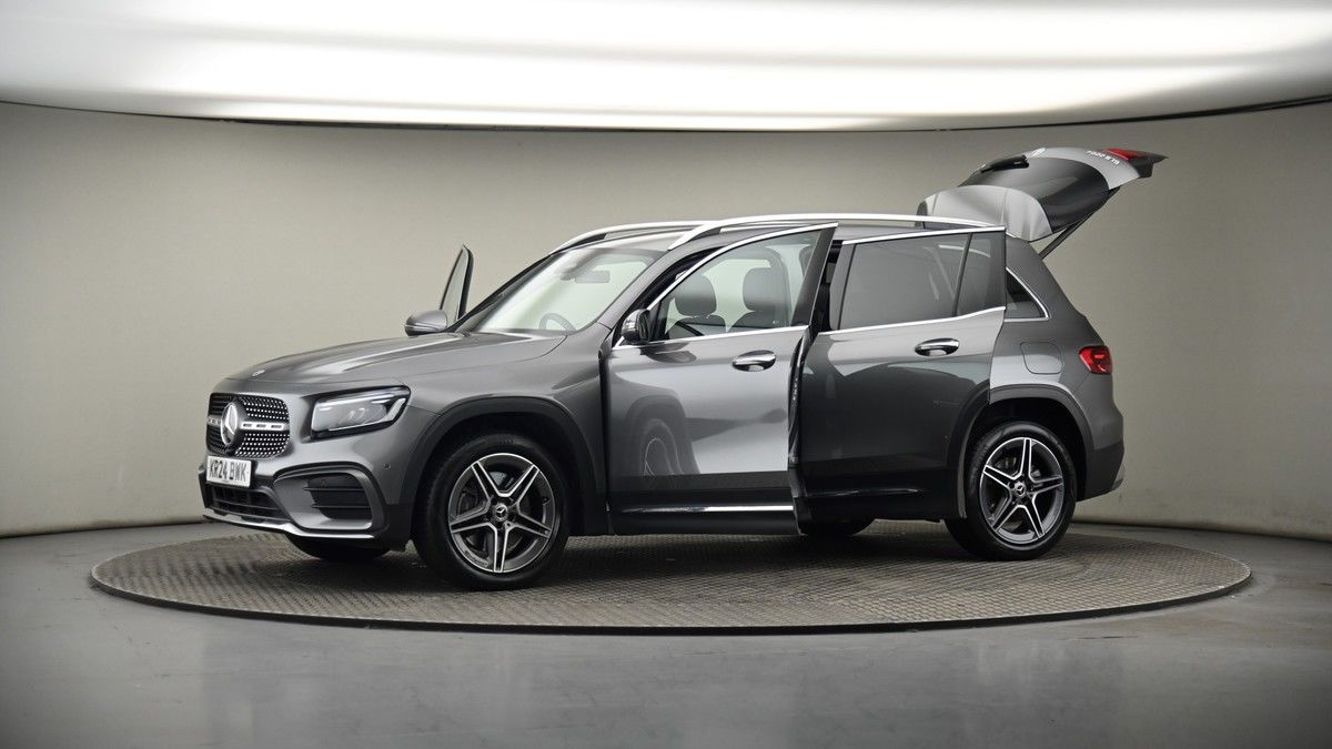 More views of Mercedes-Benz GLB