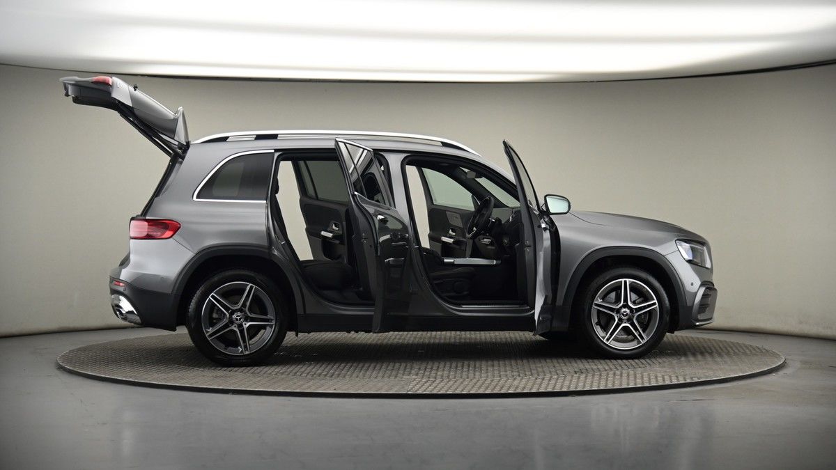 More views of Mercedes-Benz GLB